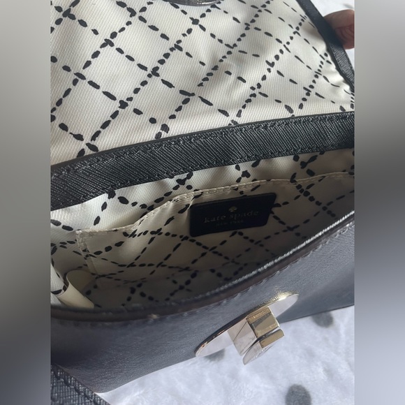 Newbury Lane Sally Crossbody Purse - Picture 5 of 5